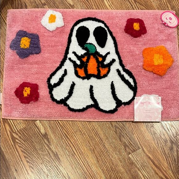 Betsey Johnson Pink Floral Ghost Rug - Picture 1 of 2
